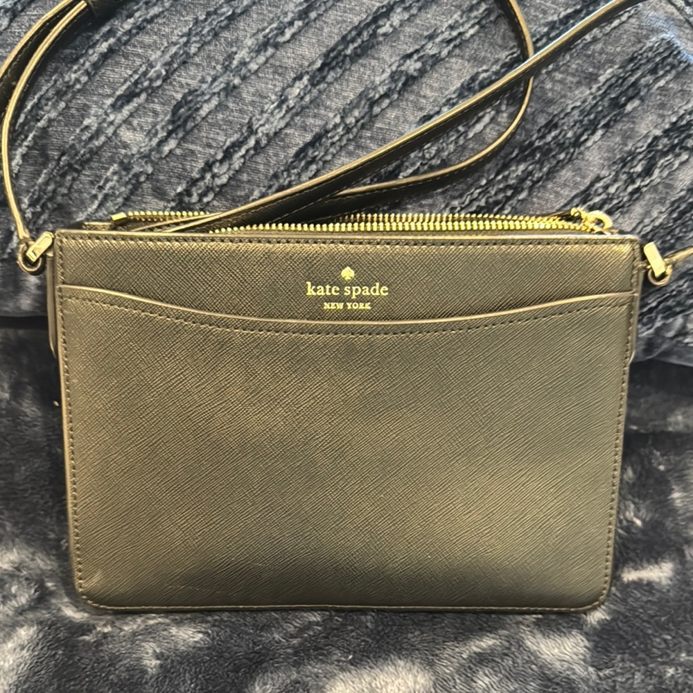 Kate Spade Black Crossbody Bag Elegant Design